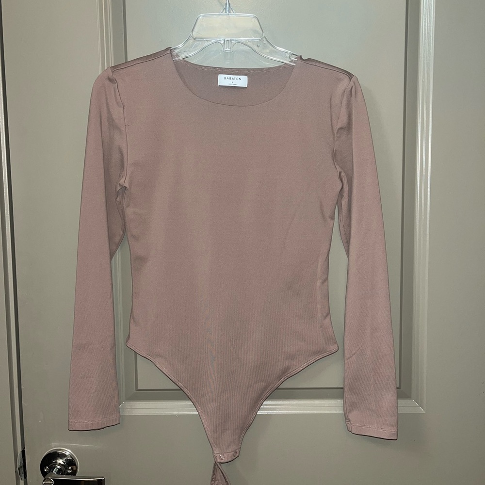 Aritzia longsleeve contour bodysuit